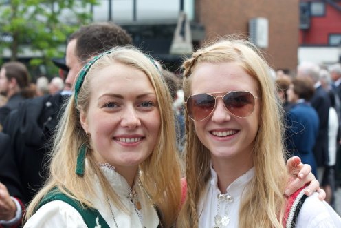 14204763964_75eea84be8_b